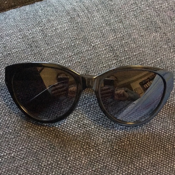 Tory Burch Accessories - Tory Burch Sunglasses